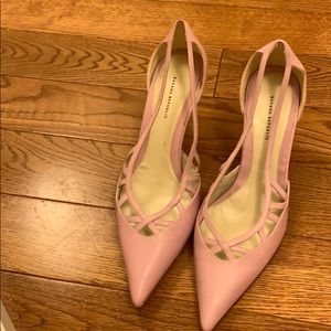 NWOT Banana Republic Pumps